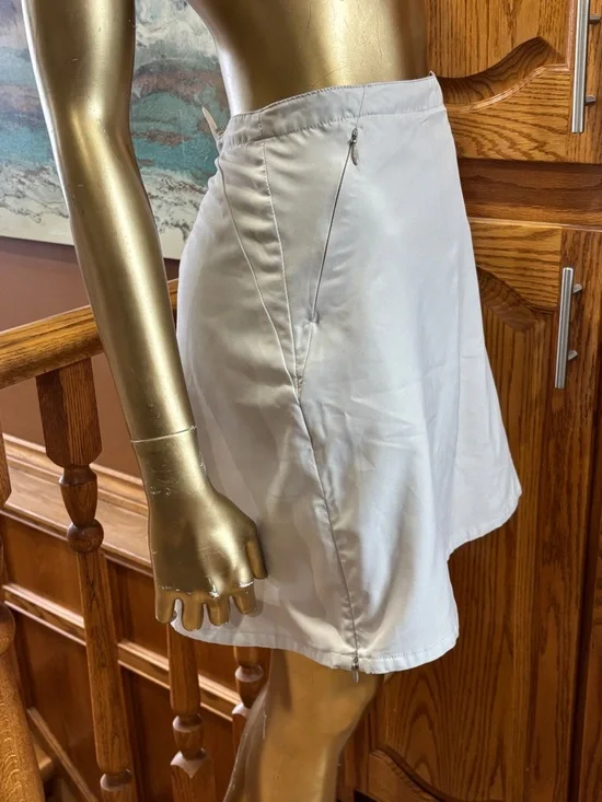 Patagonia White Mini Skirt — Clean A-Line tech-skort. - Picture 6 of 15